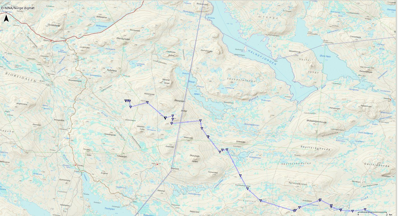 Kart med GPS-data viser en reinflokk på vei mot Rv7  